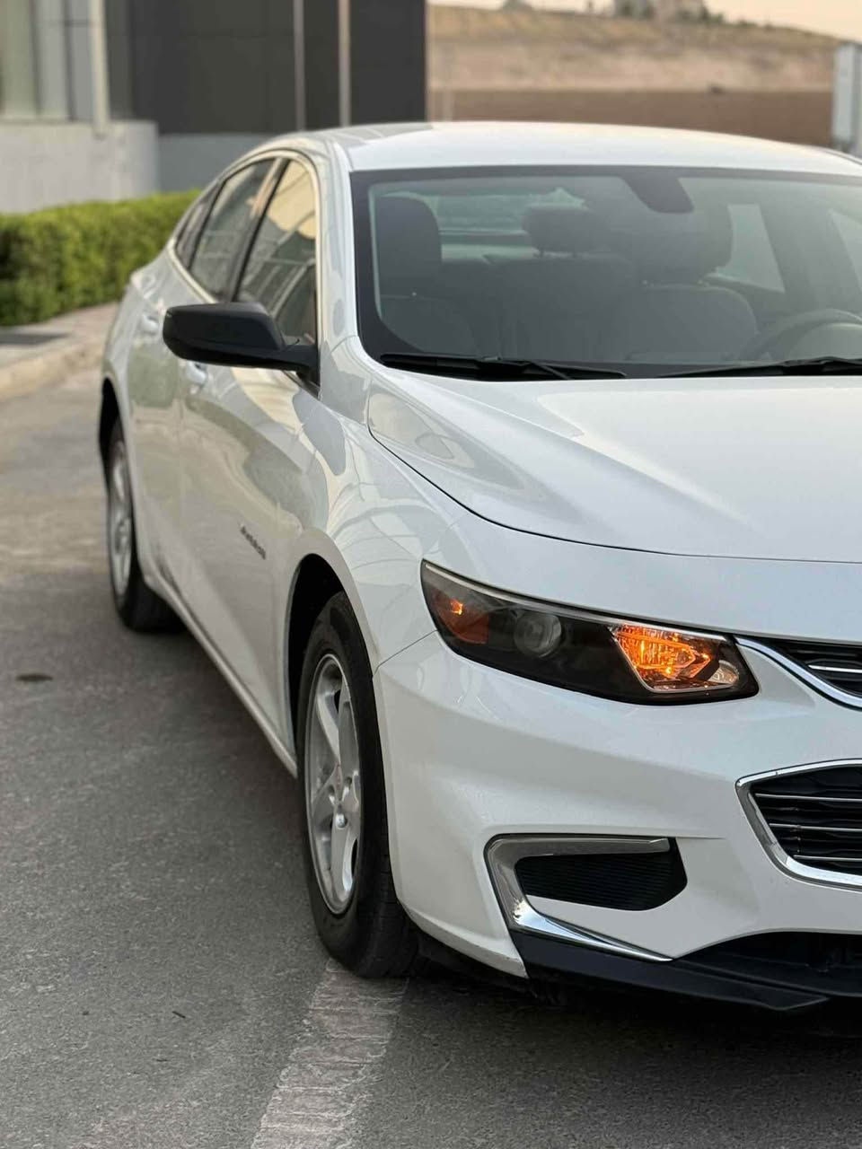 ماليبو 2017  السعر بلاش 95  ومجال 
رقم دهوك الجديد سنوية جديد 
مكان السيارة دهوك 
السيارة بدون صبغ فقط جاملغ خلفي صبغ 
وبيها تعديل بارد بل باب 
سيارة نضيفة وعلئ أيد وحدة
ماشية 100 مايل  كير ومحرك وتبريد بشرط
تخم تاير جديد 
سعر بلاش95  ومجال بسيط *********** وتساب كورك اتصال دهوك, العراق
