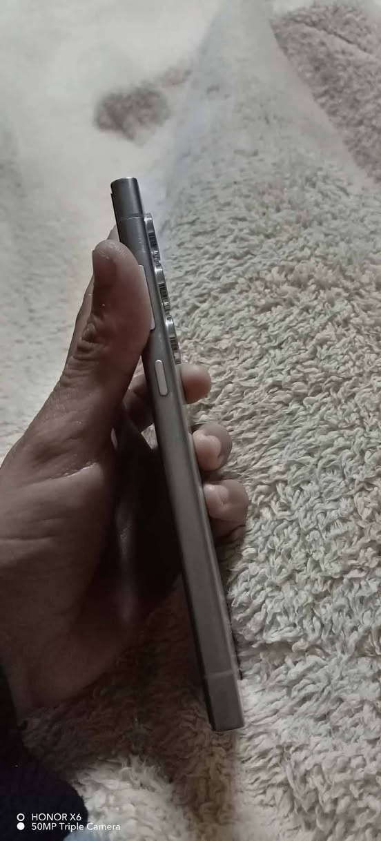 Samsung S 24 Ultra
256 
Ram 12 
بي هاي الشخطه بالشاشة 
بدون ملحقات فقط شاحنه اصليه 
مراوس ب ١٤ برو ماكس 
(( ملاحظة الشخطه صارلها قرن عندي ما تصغر ولا تكبر 😁 )


**إذا كنت صاحب هذا الإعلان وتريد حذفه لأي سبب، رجاءا أرسل رسالة إلى الدعم الفني**