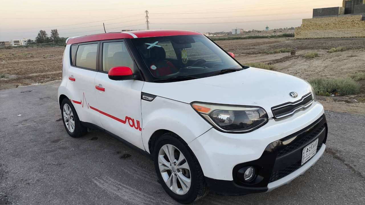 خوان سلام عليكم 
صول موديل  2016  
وراد أمريكي حادث بابين الصفحه اليمنه موجوده صور الحادث
مكينه 2000 جي دي اي 
مكينه كير خير من الله 
تدفئه تبريد 
شاشه كامره خليفه 
تحكم ستيرن جهتين 
مثبت سرعة 
سياره تخم تاير
غرفه سياره جديده كلش 
صدر جديد  
السعر 105 وبيهه مجال شي بسيط مراوس حسب القناعه 
***********
