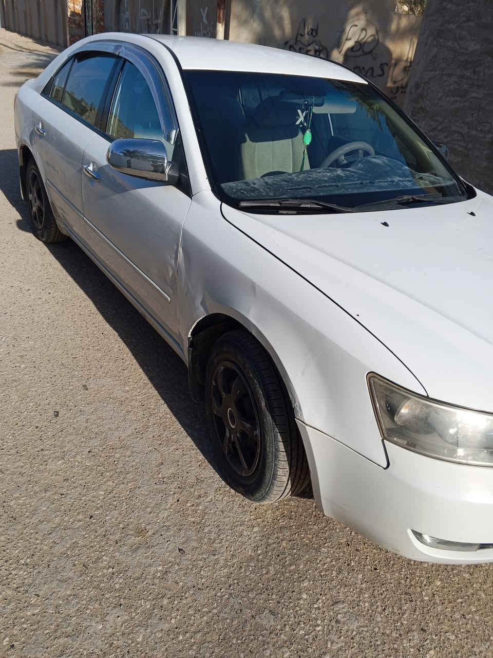 سلام عليكم للبيع سوناتا موديل 2008 أدوات كصة جنطه امتومه ارقام وسنويه محرك وكير جديد
المكان ابو غريب السعر 44وبيه مجال 
الموبايل ***********
