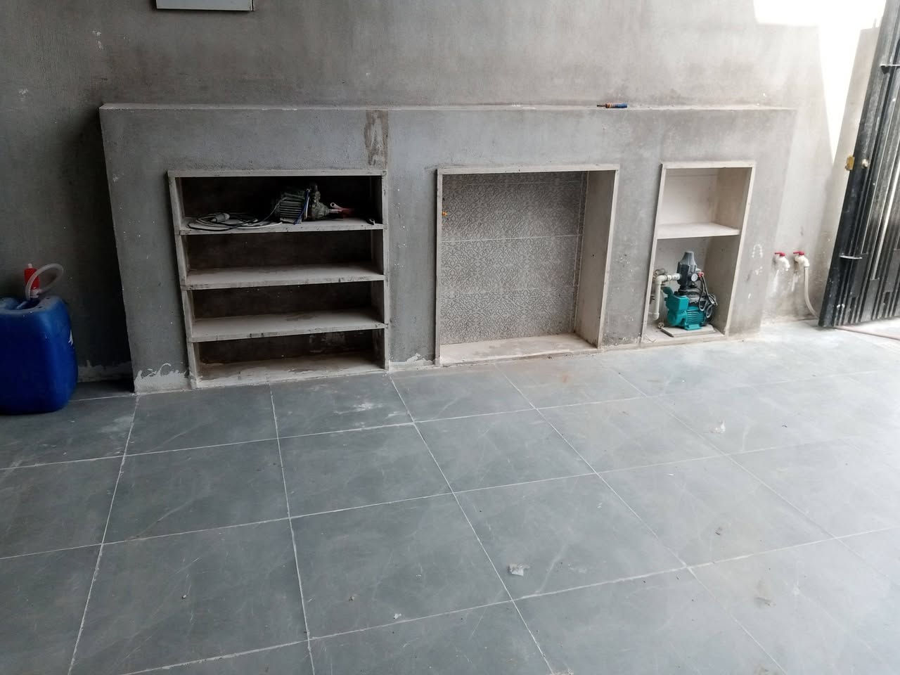 ابو أزل للمرمر
اي استفسار اني حاضر 
نظام العمل براغي وتشميع 
كركوك 
***********
