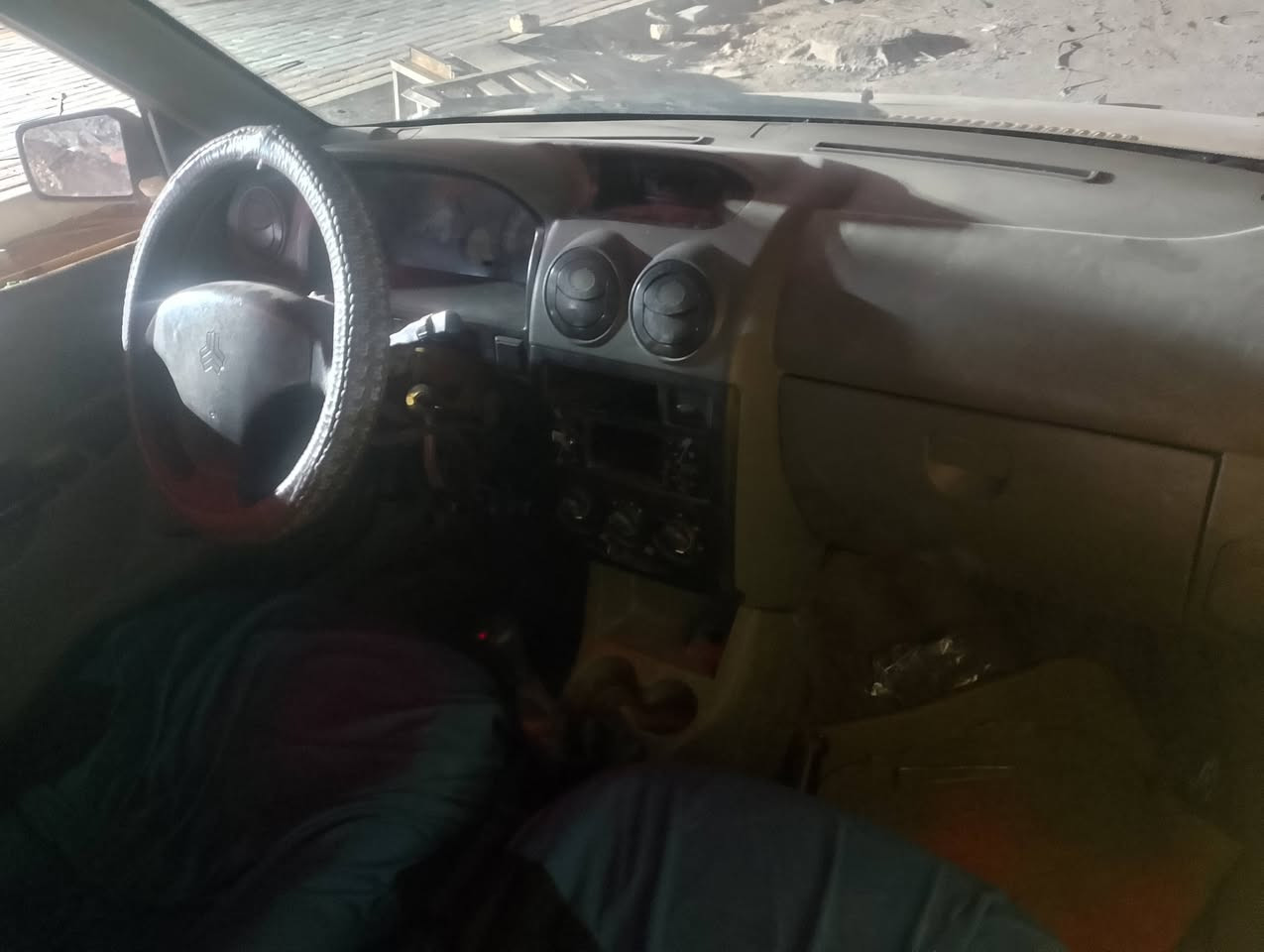 سلام عليكم سايبا للبيع موديل 14 أتخم تأتير مكينه وكير جدد وحداديه نضيفه السعر 10 ورقات مكان كربلاء للاتصال عل رقم***********
