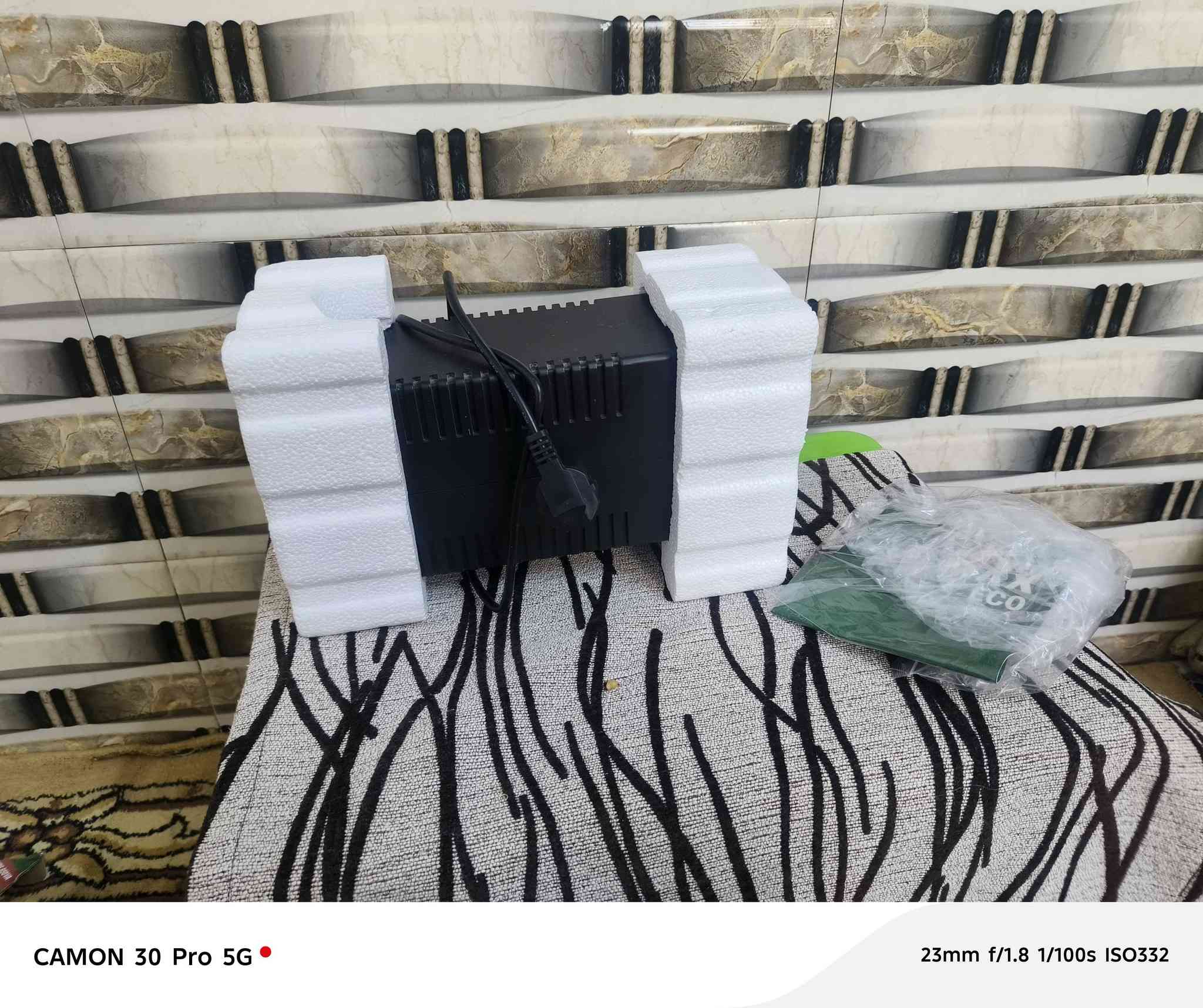 السلام عليكم يوبيس جديد استخدام اسبوع شخط مابي للبيع سعر 30 ألف متواجد فيس ماسنجر رقمي ***********
