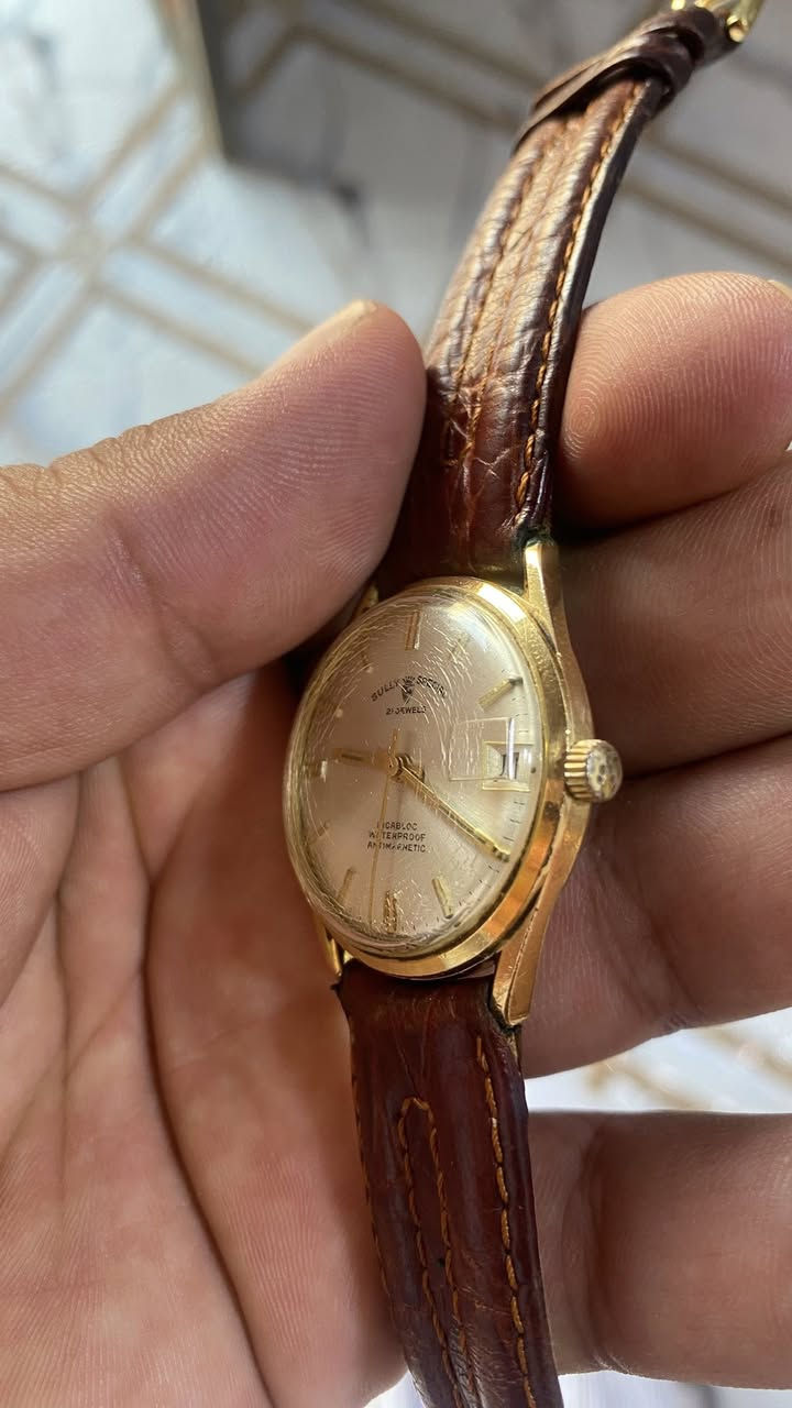 البيع / ساعه سويسريه اصليه قديمه 
انتاج الستينيات شرط الشغل 
القطر 36 الهيكل: دائري مطلي بالذهب 
نظافه 90% السعر 100 الف


**إذا كنت صاحب هذا الإعلان وتريد حذفه لأي سبب، رجاءا أرسل رسالة إلى الدعم الفني**