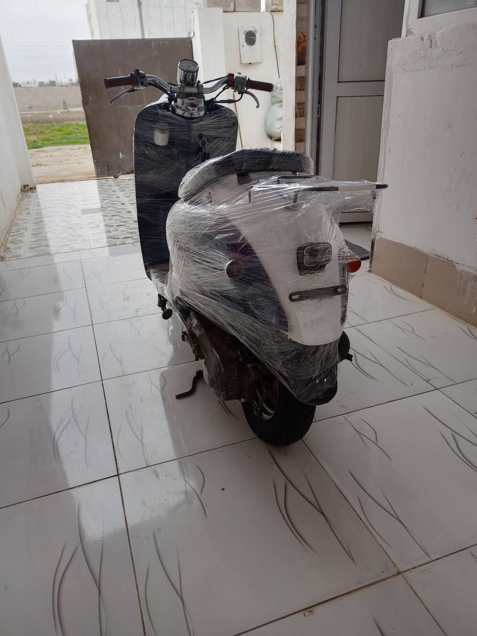 سلام عليكم... مكاني كركوك
دراجه عبد الحليم محرك 60 نثيه محرك مبدل بس بستم بشرط انطي سرعه شلعه فول نضافة فول كابريتر بلادي كل جسمه بلادي كهربائيات سلف نكره تشتغل مابي اي عيب بطاريه جديده تايرات جدد دراجه خير من الله مابي اي نقص للبيع سعر 290 الف بي مجال شراي اتصل ***********
