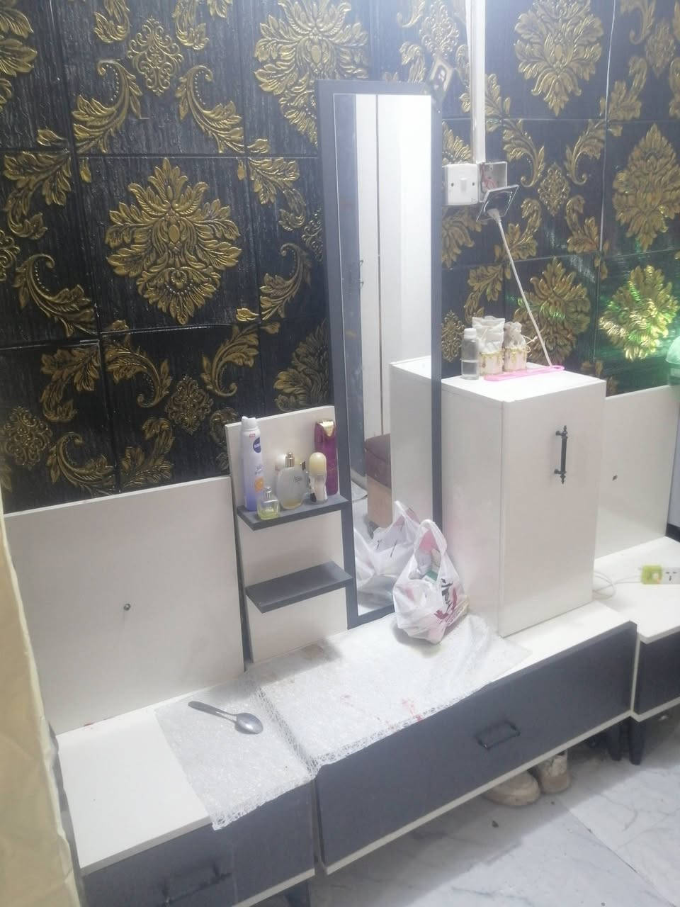 غرفه للبيع في بصره السعر 650 وبيها مجال اشتريتها كبل شهر


**إذا كنت صاحب هذا الإعلان وتريد حذفه لأي سبب، رجاءا أرسل رسالة إلى الدعم الفني**