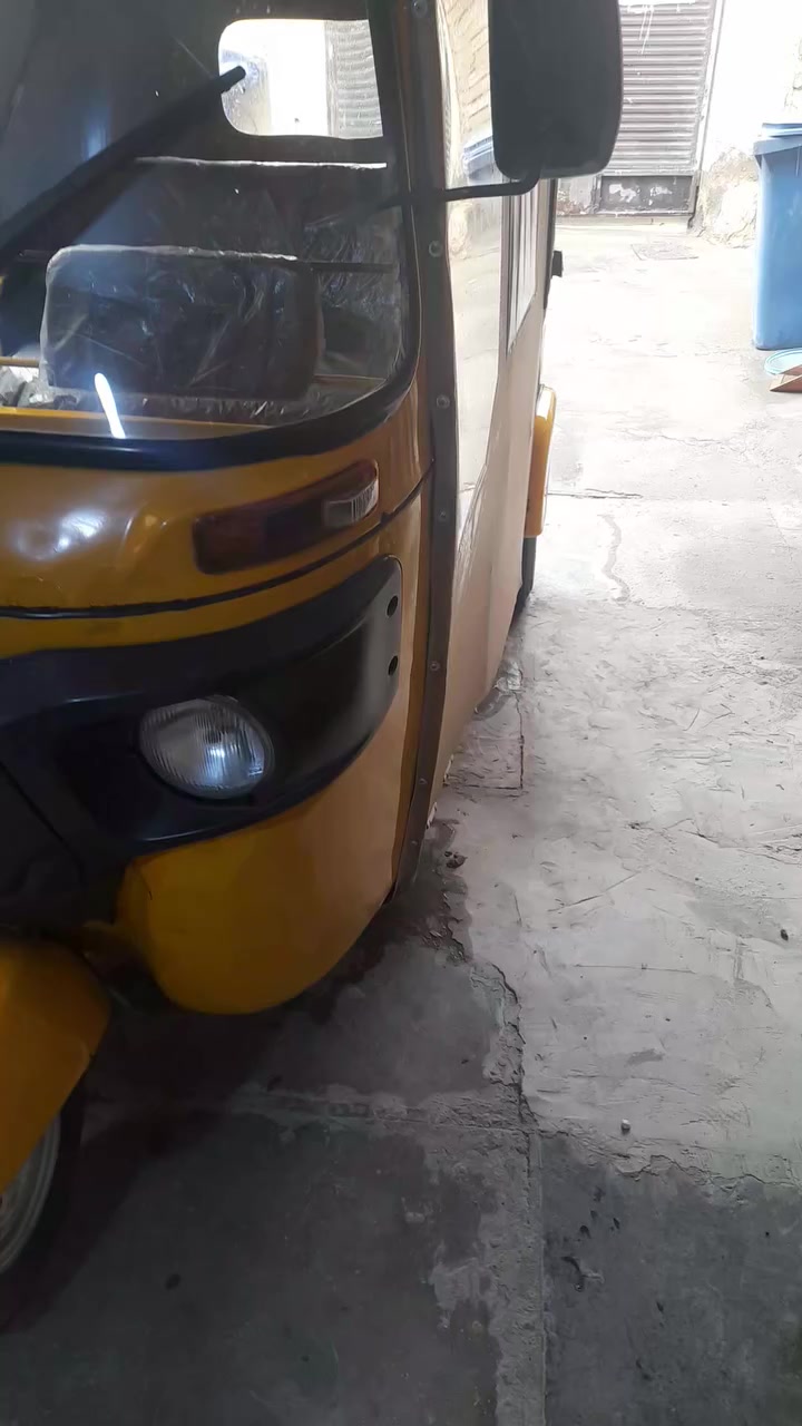 سلام عليكم تكتك للبيع مرقم باسمي تحويل ثاني يوم  مديل 18 
سعر 5500وبيه مجال
العنوان مدينه الصدر
***********
