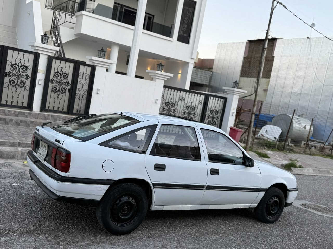 سياره اوبل فكترا 1992 .
شرط كير محرك صدر امامي خلفي جاهزها اربعه تايرات جددت محرك 18 
سياره جاهزها بدو اي نقص واحلى من صور تحويل مباشر مكاني كركوك .
***********
