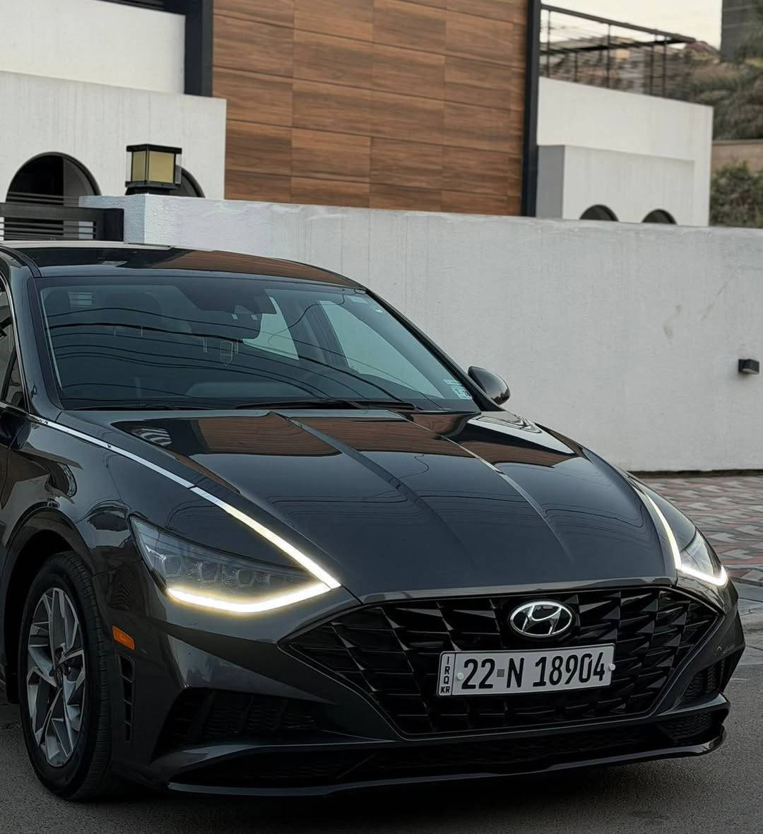 سلام عليكم 
سوناتا 
موديل 23

حجر بيئه بلادي 
رادرات بلاديه 
 ترقيم +دخول جديد  (رقم اربيل وكاله او تحويل مضمون )

 لون فيلي

حادث( سرقه جاملغ  فقط  وراجع نفسه بدون دواخل بدون ايرباك ) + بيها بارد + تكحيل  فقط يعني بدون صبغ بيها ملاحظات بسيطه

[ بصمه تشغيل +بصمه ابواب +تشغيل عن بعد  ]
ثلاث انضمه قياده 
سايد بريك بصمه 
[كشن  - كهرباء -تدفئة]
شاشه  كبيره 
رادار( امامي_ خلفي _جانبي )
كاميرا دواره 
تحديد مسار 

مكاني حي العدل 
السعر   167 بيها مجال بسيط  
***********
***********
