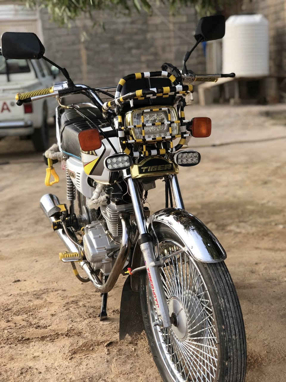 صلاح الدين بيجي
دراجه تايگر موديل ٢٠٢٠محرك ما مفتوح. مكان صلاح الدين بيجي دراجه نضيفه كما موضح في الصوره 
صالنصى رياضي.🔥. نشاط فول كهربائيّة كلها شقاله 
. 
. 
. السعر خاص ***********
