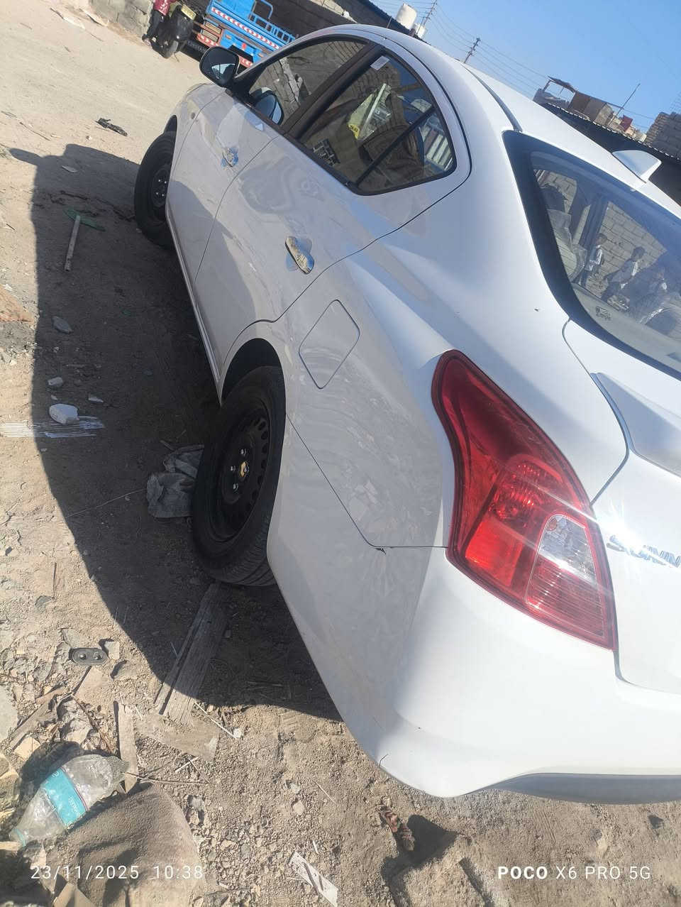 سلام عليكم نيسان صني هندي بليته زركه مديل 24 كفالى ماشيه 40الف سعر 125 مكاني بصره  كرمت علي رقم الهاتف ***********
