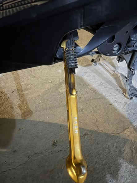 السلام عليكم  سكنس جبلي مزوده الدراجه قبل 10 ايام نازل من  الحاويه
:صدر رياضي +دبلات خلفيه رياضي: 

كلاجات رياضي+قبق كلاجات  

: استان نص رياضي:  

: قطره مال دهن رياضي: 

: قبق فلاوين رياضي: 

: يداد ابريك رياضي:

: قبق بانزي رياضي:  

: قبضت استيرن رياضي: 

 شرط الدراجه  نكره بكل وكت 

 السعر مليون 850 بيه مجال حك الجيه 

اي استفسار ***********  متواجد فقط اتصال
