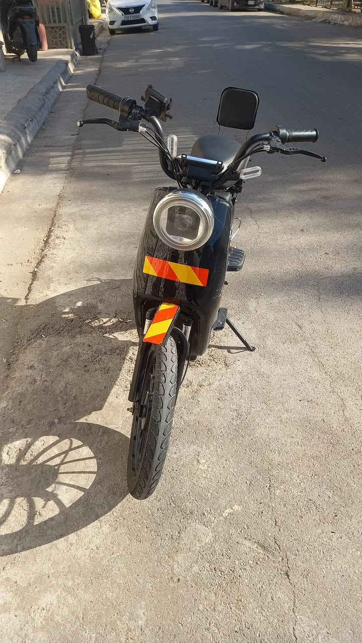 السلام عليكم دراجة شحن للبيع السعر 250 قفل المكان بغداد الطوبجي الي يجي ***********
