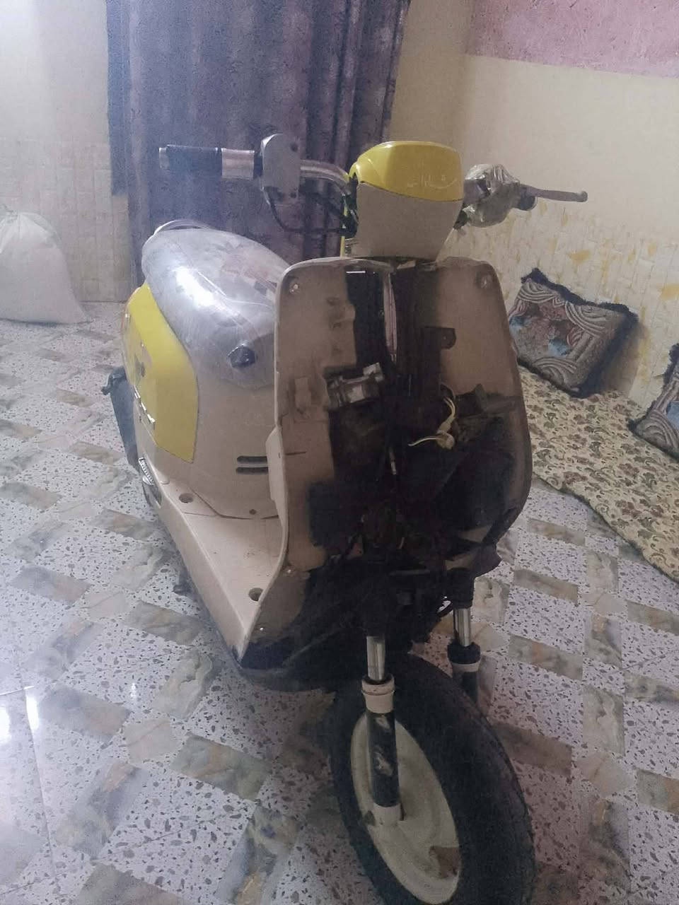 دراجه بوليس كابريته دراجه نضيفه وحلوه عوزه بس كفر لايت ولااشاير كلهن موجودات اتصل وبيك خير وتدلل ***********
