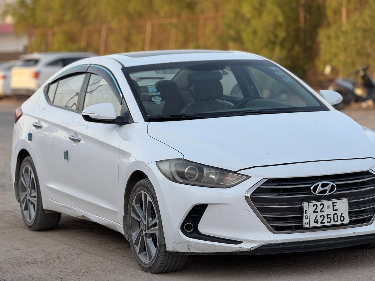 النترا 2018 فول عدا البصمة
مكينة دوش 2000
مكينه + كير كفالة
بيها بارد جوه المرايه مال سايق بالباب بارد 4 اصابع 
طخه بالدوسه شبر 
السعر 150 وبيها مجال 
مكان السيارة الديوانية
للاتصال واستفسار 
هذا رقم 
‭0771 331 9339‬
