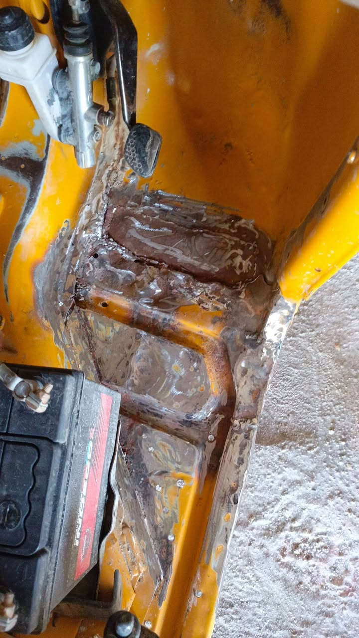صبغ وسمكره تكاتك بوليش تكحيل جميع انواع الضرر درجه اولى هذا قبل وبعد
***********
