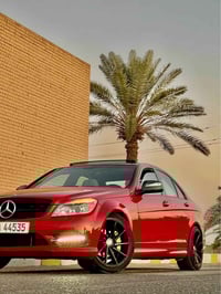 مرسيدس C300 • ٢٠٠٩ • رقم بغداد