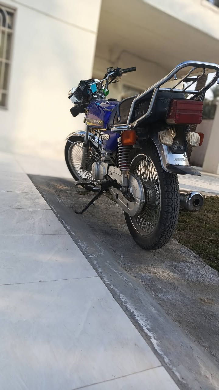 السلام عليكم دراجه تايكر 23 للبيع اوراق كامله للاستفسار الاتصال على الرقم *********** او مراسله الصفحه
