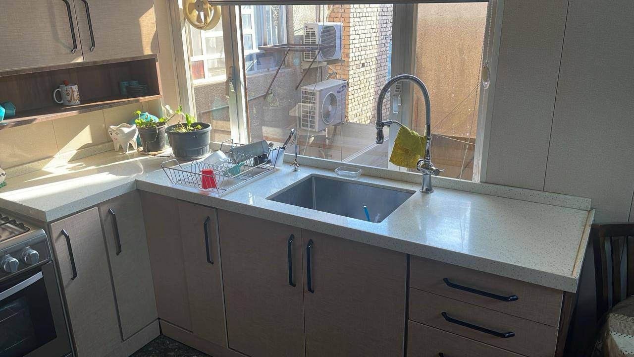 مكلف بالنشر للبيع 
بغداد الحارثية 
الرقم 
***********
