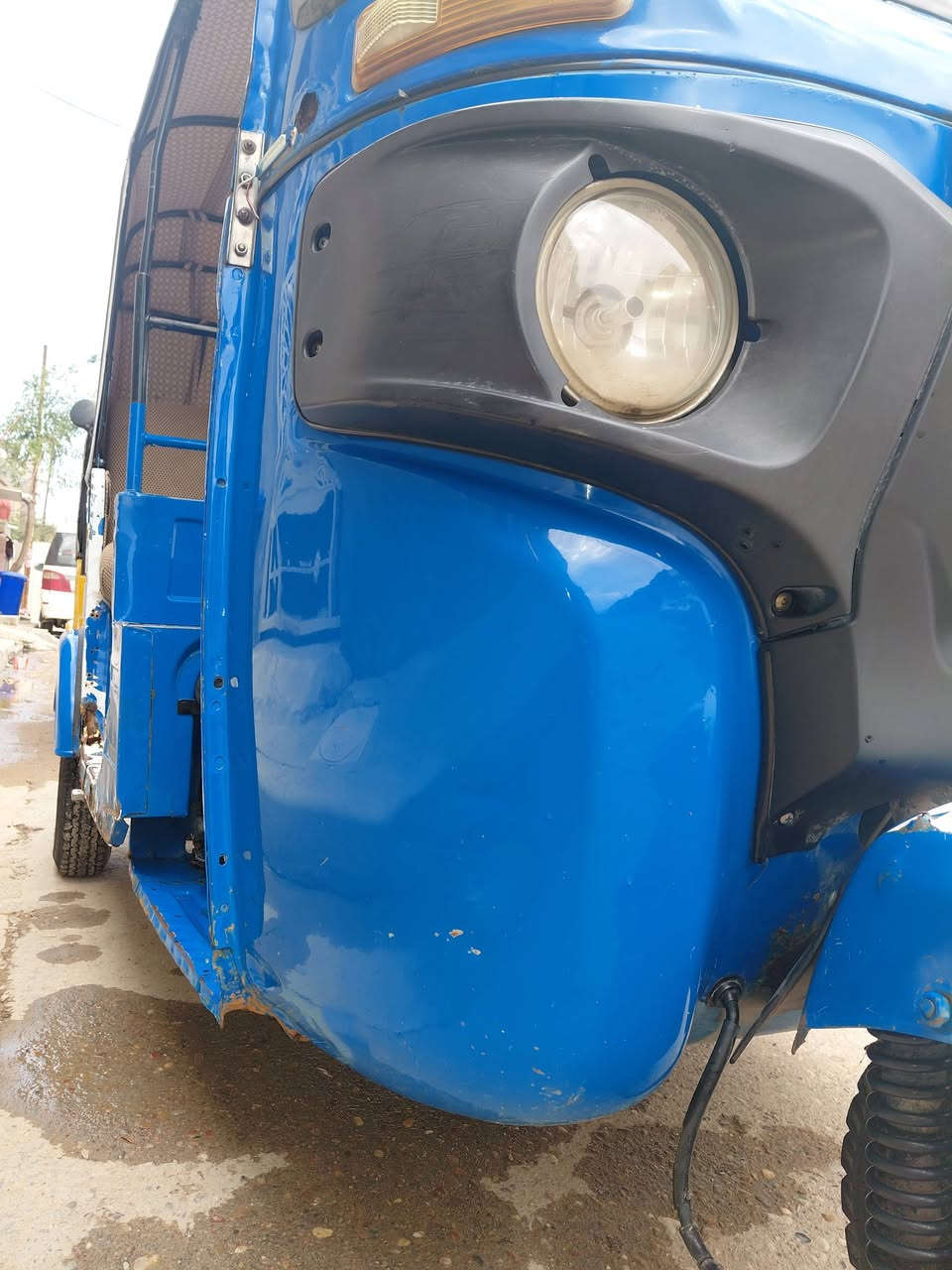 السلام عليكم تكاتك 2020للبيع العنوان الزعفرانية دور الصحة***********
