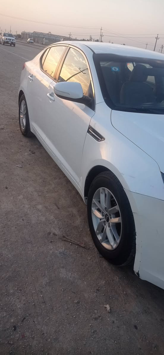 موديل ٢٠١٣
مكفوله من صبغ وضربه 
سعر ١٥٠ ورقه وبيه مجال قليل 
***********
