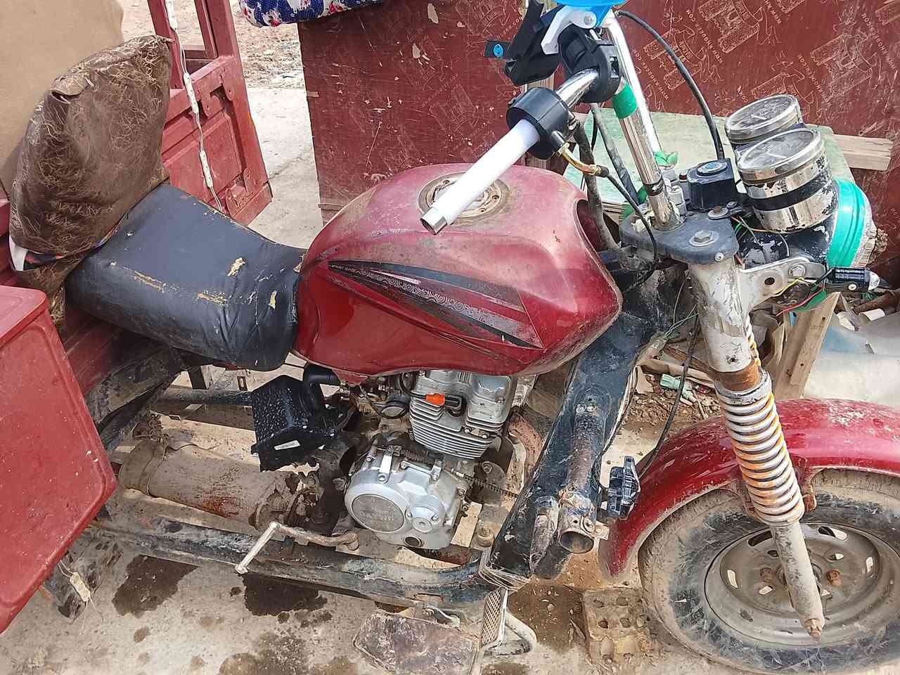 السلام عليكم ستوته للبيع ستوته شغاله كهربائيات كامله المكان بغداد الجرف الفلكه سلمان باك 600 بيها مجال 
***********
