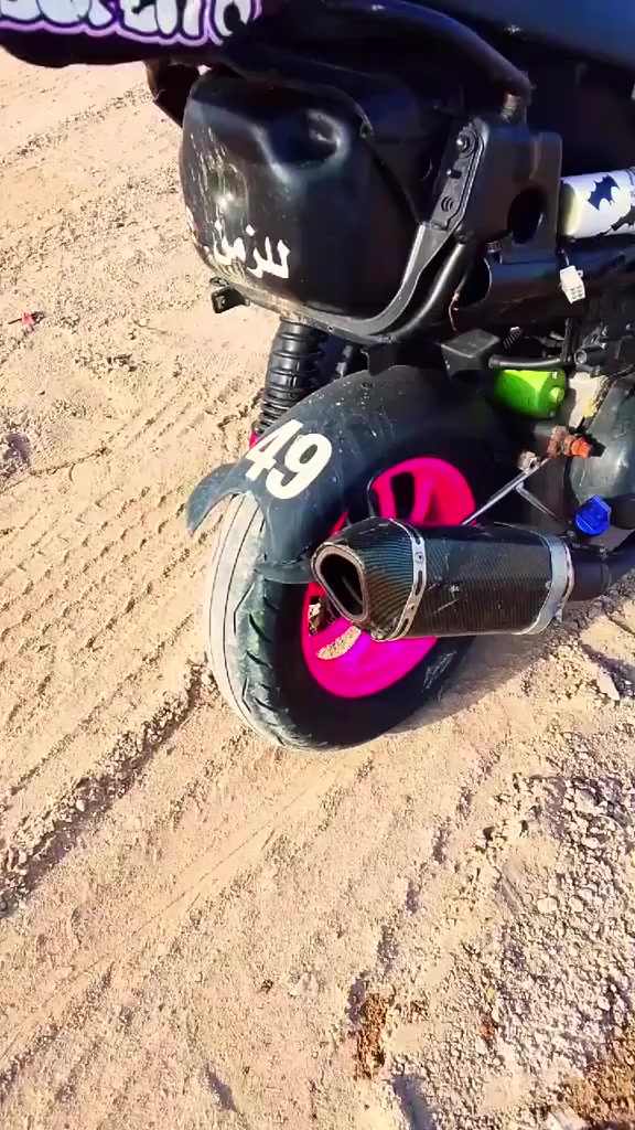 سلام عليكم دراجه ماكس قجمه فتحته قبل سبوع زودتها 55 شلعه ومعدل تأكل الكاع كزوز رياضي ويلات رياضي سلف موجود بس مدله واير عنوان بصره زبير السعر 550وبيها مجال بسيط أبو 490لاطبلي متواجد خاص أو واتساب ***********
