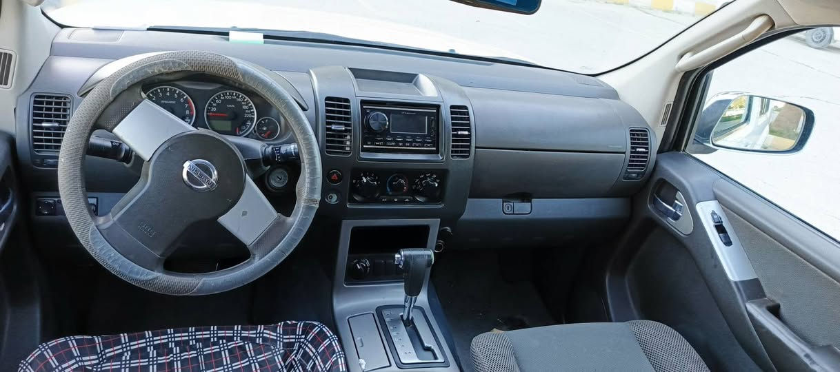 نیسان پاسفندر مودیل 2006..مواصفات خلیجی👍 
بی بویاخ..👍 
لیدر اوی نیه.. ته قه و ره قه  توپه ساردی نیه تبرید دوو به ش ۳ ریز کوشن 
دبل اکسل.  سعری ۹۸ مجالی که م مشتریت تیل بکه سعری خوار بازار*********** كالار, السليمانية
