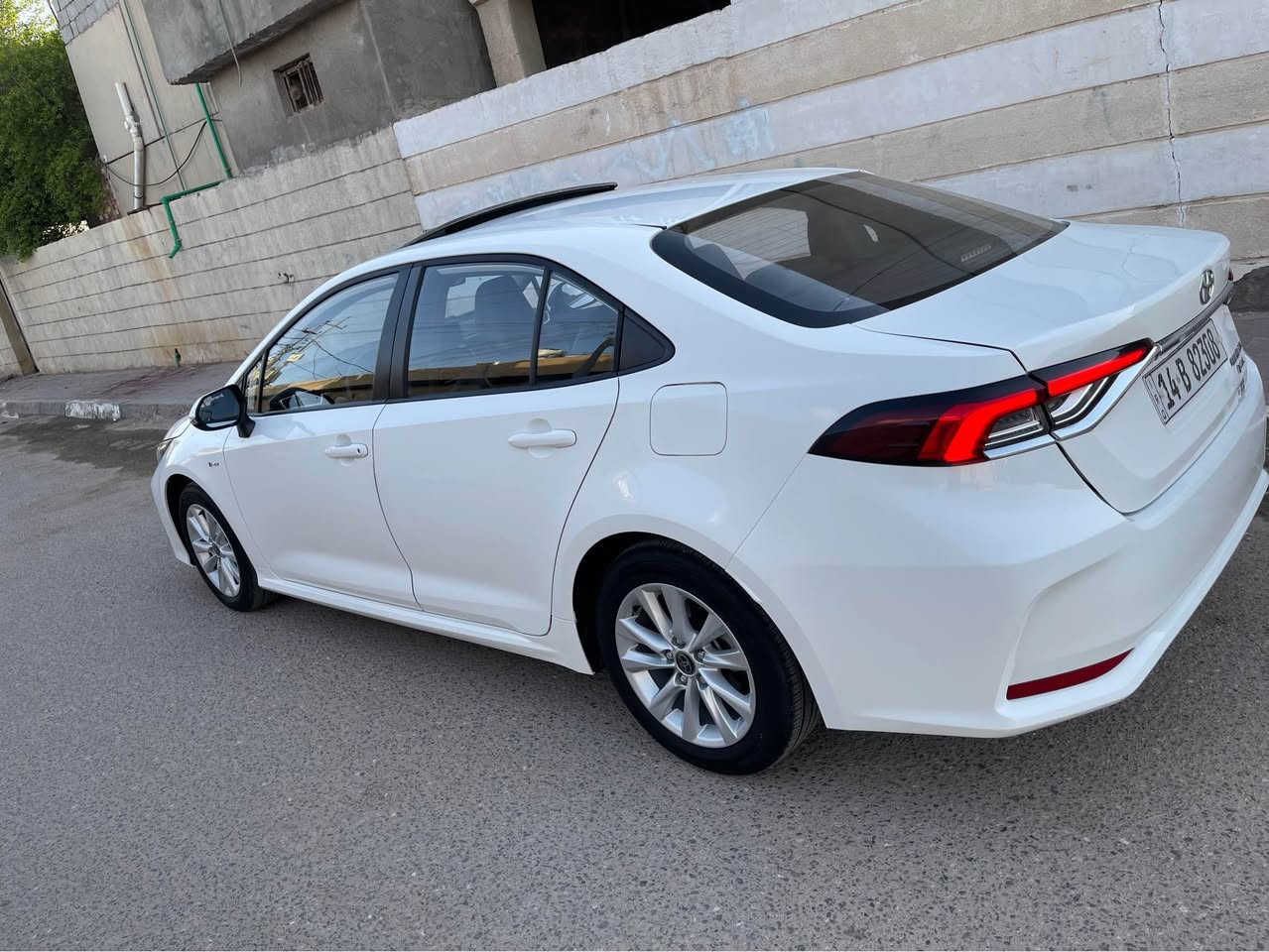 كورلا 2025 ماشيه 10 الاف رقم بصره حره 
كفاله عده صبع بارد السعر 155 
رقمي *********** البصرة, العراق
