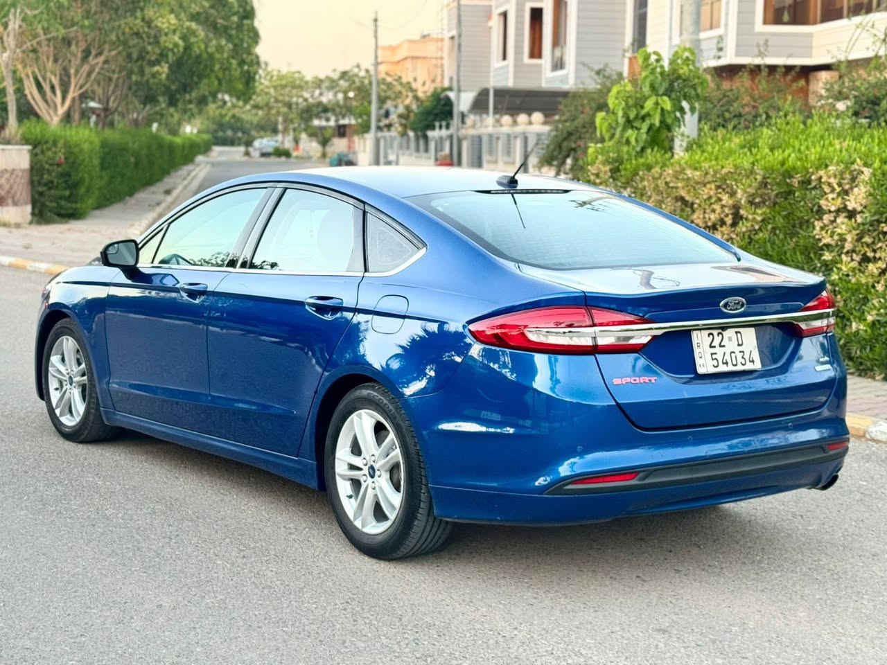السلام عليكم اخوان
فورد فيوجن 2018 SE
للاستفسار ***********
#السعر98$
سياره ضرره فقط بونيد وجاملغ
بدون دواخل 
صورة سونار+ ضرر مرفقه
حجم محرك 1500 توربو
برغي منه ممفتوح
بصمه
شفتات استيرن 
3شاشه جبير
كير ماوس
كامره 
حساس جانبي خلفي
لايتات زينون + ليد
هندبريك كهربائي
تحكمات استيرن
رقم اربيل جديد
سنويه جديده
شرط تحويل وغرامه
مكان سيارة ديالى / خانقين
