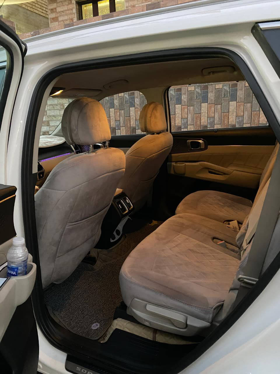 سلام عليكم سورنتو موديل 21 رقم اربيل ماشيه 77 الف حقيقة محرك سته سلندرفول مواصفات عده البنرامه كير موس كشنات جلد كشنات كهربائيه لايت  اربع عدسات جي بي اس سايد بريك بصمه السياره جديده بمعنى الكلمه مال بيت بيه بارد بلباب الاماميه مال صدر مكان السياره كوت نعمانيه ***********
