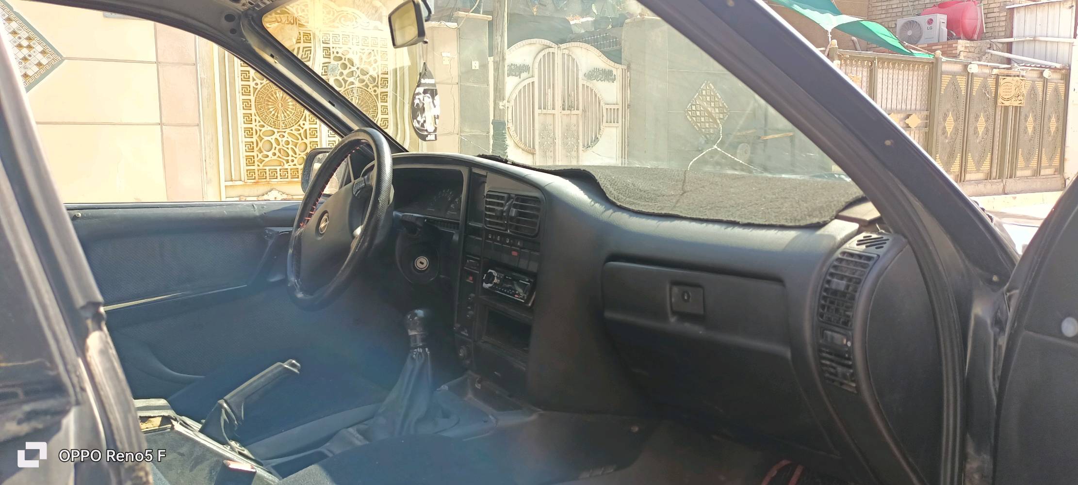 السلام عليكم اوبل اوميكا موديل 1992 كير عادي مكينه 2000 سنويه جديده الى نهايه 2029 رقم انكليزي مسطره رقم بغداد صاحبه يمي كير مكينه مكفوله مصبوغه جماليه لون رصاصي فيلي سنتر لك شغال جام كهرباء بطاين نضيفه دشبول نضيف السياره بيه ونه قليله بالاكسر صدر نص عمر ونقص بطانه تنته بس مكان بغداد العبيدي والمشتل السعر 40 وبيه مجال ***********