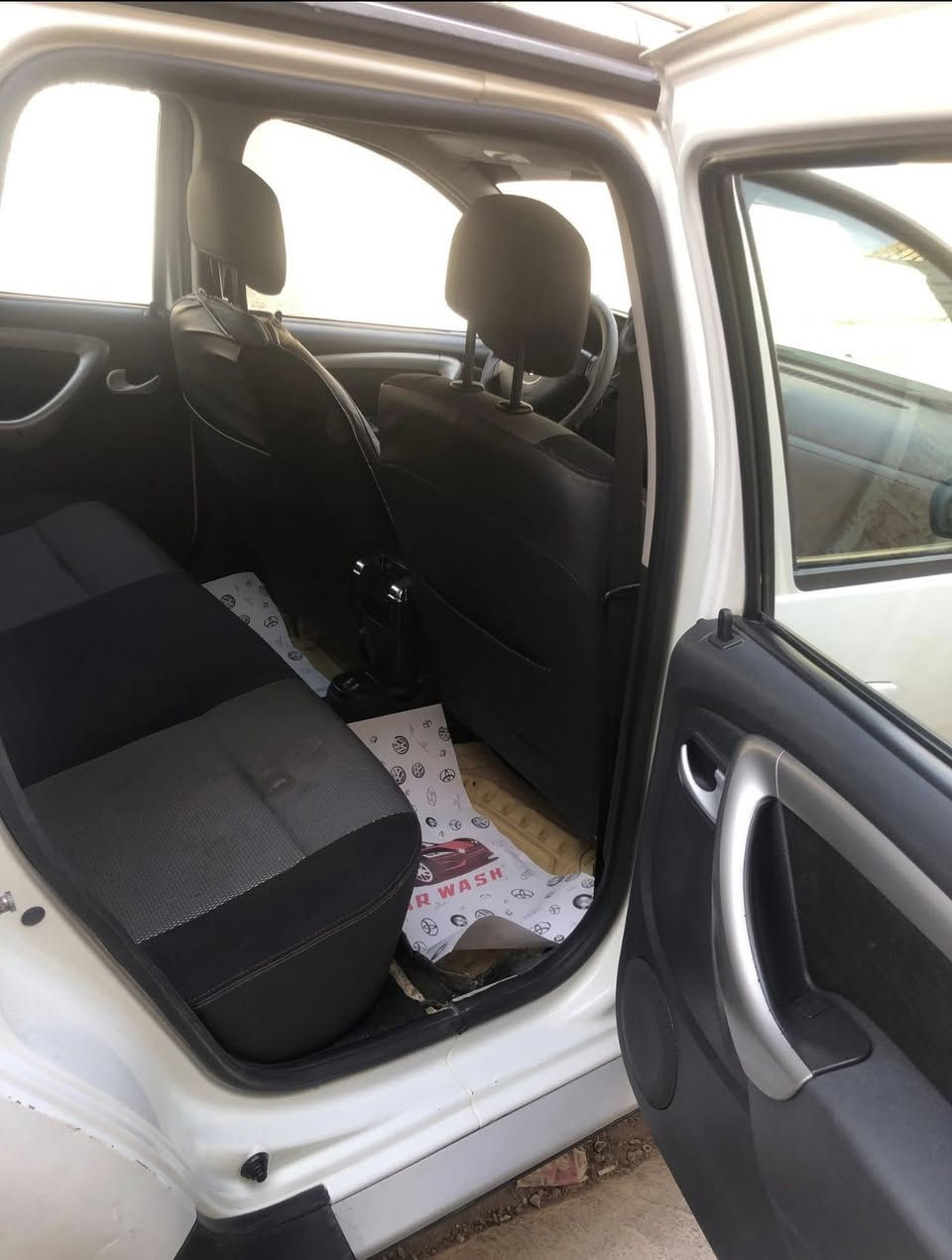 آلسَـِْ♡̨̐ـِْلامَ علـِْ♡̨̐ـِْيگمَ 
سيارة رينو داستر 2013
السيارة كلش حلوة وجاهزة 
من كلشي سونار موجود بيهة
السيارة فول اوتماتيك 
مري كهرباء
جام كهرباء
شاشة تاب
تحكم استيرن
دوشمة جديدة
صدر جديد
تخم تاير جديد 
السعر 82$
العنوان بغداد الزعفرانية
الاتصال ***********
                                                        ***********
