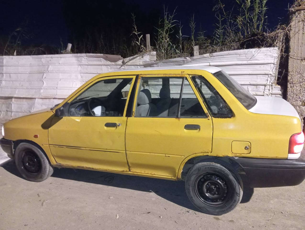 سلام عليكم سايبه للبيع موديل2013السنويه28كير كفاله محرك حلو بس بي صوت بجسر فقط السعر 16وبيها مجال قليل المكان البصره ابو الخصيب الرقم ***********بس واتساب فقط برانكت بلاد ماطاك حداديه جديده السياره جاهزه من كلشي
