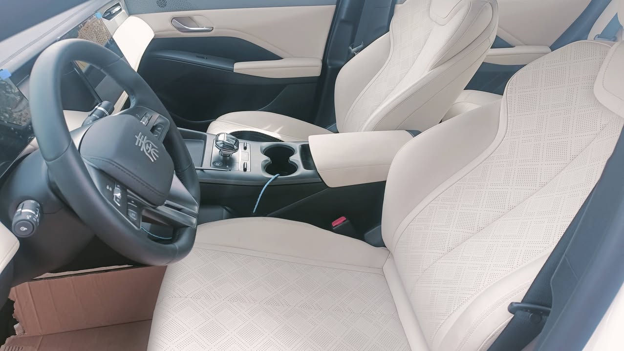 السلام عليكم كن بلاس 2025ماشيه 300كيلو رقم بغدادبسمي مكاني الشعب سياره بعده زيرو 18.500 رقم الهاتف ***********بي وتساب
