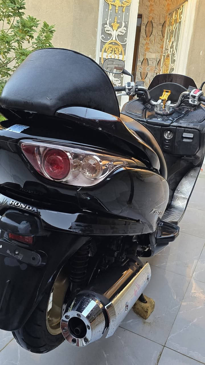 السلام عليكم فورزه 09 دراجه مكفوله كفاله عامه دراجه كير كهرباء 7 نمرا العنوان البصره قضاء المدينه  السعر 13 ورقه الرقم  ***********
