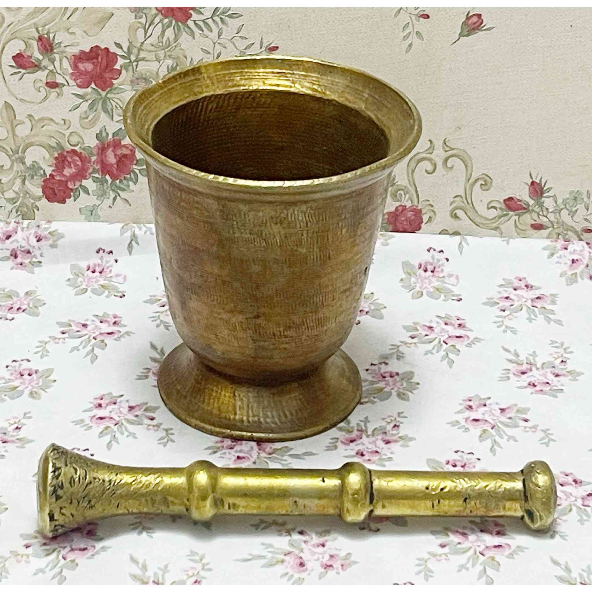 ارتفاع 18سم يتوفر توصيل جميع مجافضات


**إذا كنت صاحب هذا الإعلان وتريد حذفه لأي سبب، رجاءا أرسل رسالة إلى الدعم الفني**