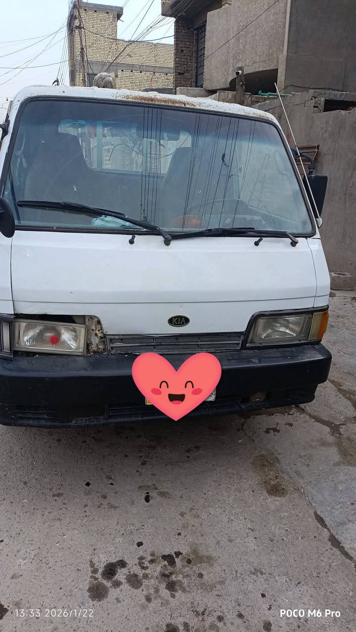 سلام عليكم كيا بنكو ميدل 1994 المكينه بيه تبخير بدون تنقيص الكير على الثاني يفلت الحديديه جديده السعر 40 وبيه مجال  العنوان بغداد البياع تقاطع درويش ***********
