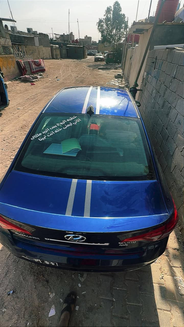 السلام عليكم سوناتا 2016 ضربته جاملغ وبنيد واصله شويه جوه والجامغ الاخر بي فقط صبغ اثر شخوط  سنويه ما منتهيه راعيه بل بصره والمكينه مجفته السعر 96 وبيه مجال بسيط العنوان حي الاصدقاء الرقم ***********
