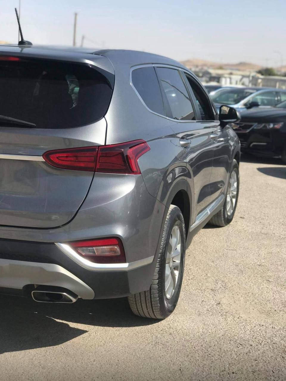 سنتافي 19
4 سلندر 2400 ماشيه 72,000
حساسات اماميه خلفيه فئة SE
فول نظافه ع الاخر
ضربته موضح بالصوره
السعر 185$ وبيها مجال 
رقم صاحب السيارة للأستفسار
***********
موقع السيارة الانبار راوة
