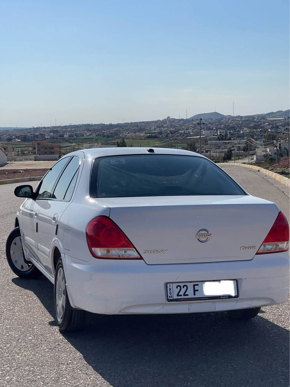 ‎سەنی یابانی مۆدێل ٢٠١٢  سەیارەکە ١٩٠ هەزاریی حەقیقی ڕۆیشتووە و گێر عادیە و کەلە و عەینەکە ناو فۆرمیکایە تەڵیش ستیلەو یەدە نیکلە سپێری دانەبەزیوە سەیارەکە بێ بۆیاغە تەنهاو نەنها یەک بست ساردیی هەیە و نەشوخت نە چاڵی هەیە مەکینە سپی مەرغوبە ..
‎سعری ١١٥ مەجالی تێدایە
ژ.م: *********** كويسينجاك, أربيل
