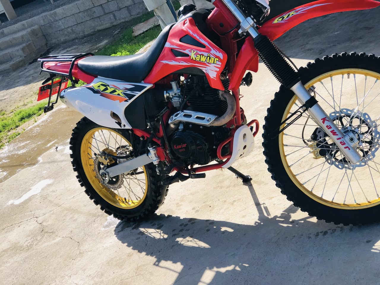 السلام عليكم ماطور قفاز ٢٠٢٥ محرك ٢٥٠كبس  النوعيه كاوير  السعر ٨٢٥ وبي مجال قليل ومكاني اكوير رقمي ***********
