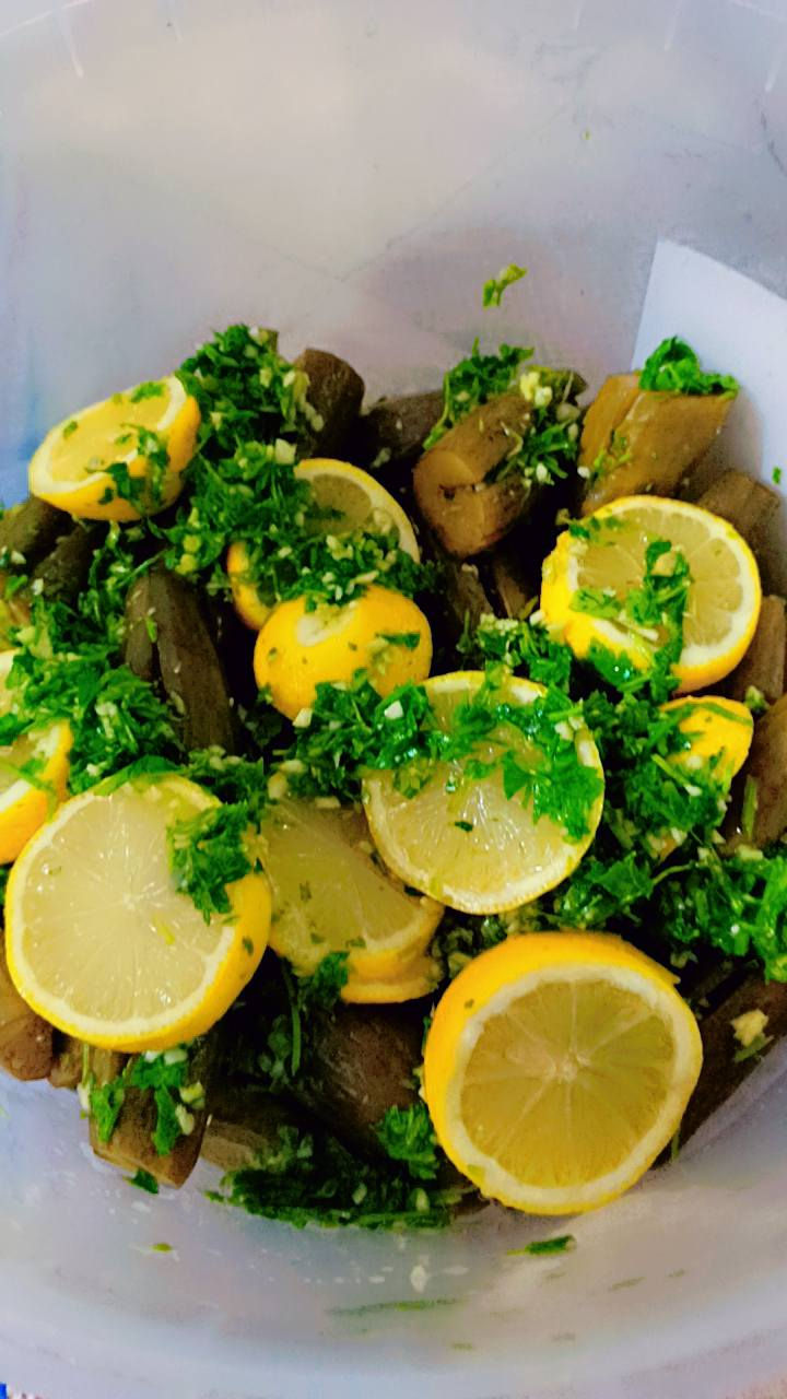 متوفر طرشي بيت نضيف جدا سعر الكيلو ب 4 آلاف دينار فقط توصيل موجود للحجز مراسلة الصفحة.


**إذا كنت صاحب هذا الإعلان وتريد حذفه لأي سبب، رجاءا أرسل رسالة إلى الدعم الفني**