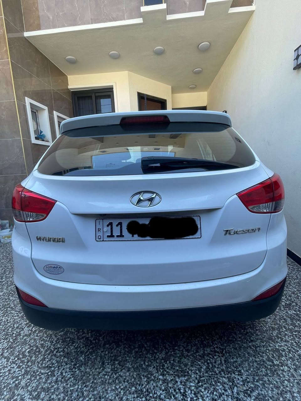 للبيع توسان موديل 2013 وارد خليجي
السياره جديده وجاهزه محرك وكير كفاله ماشيه 94 تبريد ثلج تخم تاير جديد 

رقم بغداد الجديد بأسمي تحويل مباشر 

بيها صبغ قطعتين جاملغ وباب السائق بدون دواخل باقي السياره كفاله 

 السعر 143 وبيها مجال 

للأستفسار ***********

عنوان بغداد
