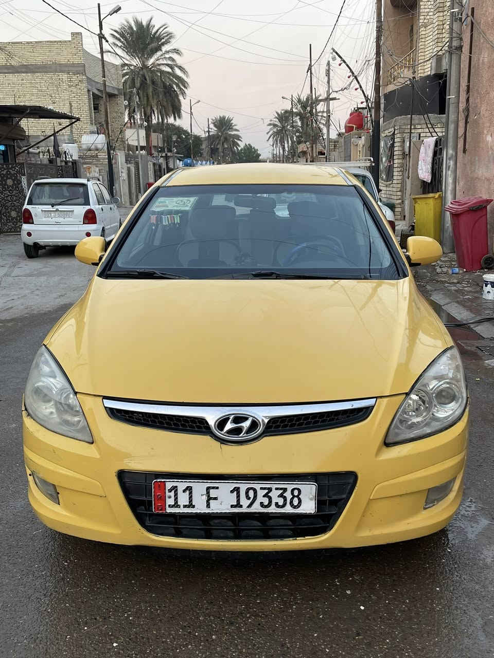 السلام عليكم
للبيع للبيع للبيع فقط 
هونداي النترا تورنج 2010 شكل المقدس رقم بغداد أنكليزي باسمي مصفرة هيئة وغرامات سنويتها جديدة مكينة دوش 2000 ضربتها بامريكا جاملغ خلفي عكس السايق السيارة ليبل واحد ممبدل بيها اي شي  كهربائياتها كلها شغالة السيارة خير من الله حلوه ونضيفة وشلعة ومعدل شكد متريد مكينة ناعمة شغالة تبريد وتدفه السيارة جاهزة من كل الامور غرفتها كلش حلوة قطعتي اسود ورصاصي دوشمتها جديدة
السعر 85$ وبيها مجال اتصال *********** مكانها بغداد
