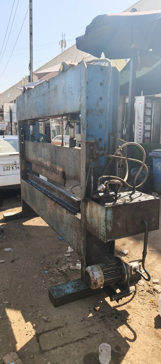 معواجه هايدروليك العرض الصافي مترتين ونص السجينه البيها 130cm دبل جك شغاله كامله بغداد باب الشيخ ، واتساب ***********
