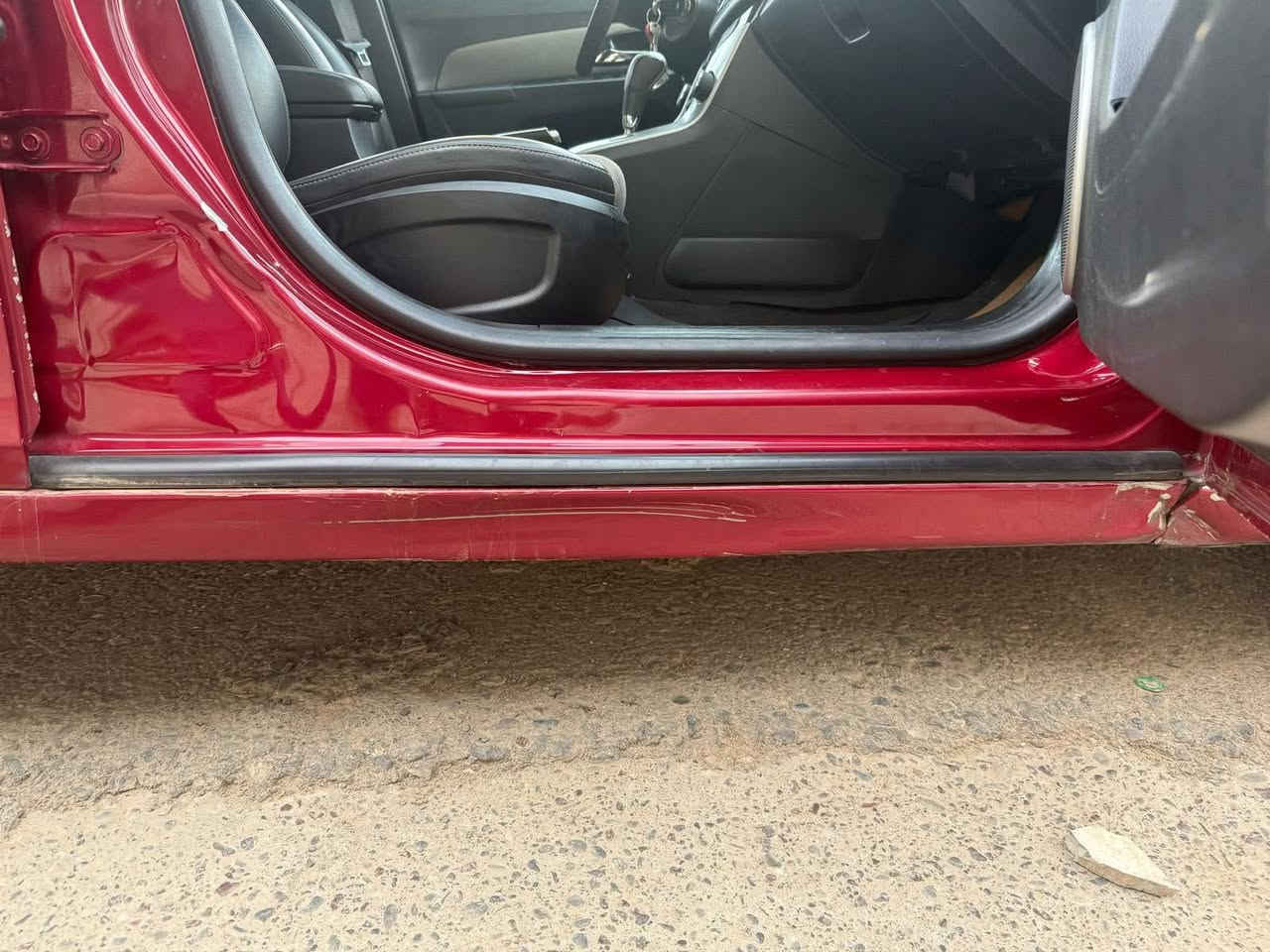 شيفروليه كروز 2016 خليجي
محرك السيارة 1.8 تنفس طبيعي المرغوب
سيارة مواصفات LT حساسات ،رادار جانبي، ويلكب، بلاجكتور، ليد نهاري، كشنات جلد وقماش 
السيارة ماشية 91 الف كيلومتر 
السيارة بيها باب السكن مبدل بلادي والدوسة الي تحته مضروبة شي خفيف بدون ايرباك 
السيارة كلش حلوة ونظيفة و ما بيها اي نقص 
رقم تلفون واتساب فقط ‪***********‬
