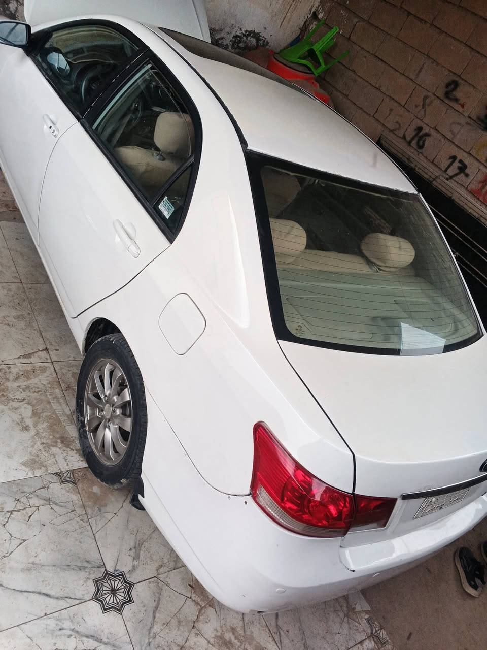 السلام عليكم بي وايدي موديل 14محرك كورلا سياره نضيفه بيه خياس ملكوط مابيه ضربه بيه صبغ بس للملكوط رقم بصره وأنه هم بصره ***********
