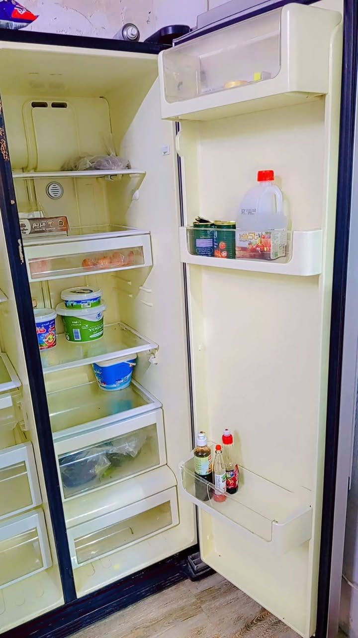 ثلاجه ومجمده للبيع
***********
