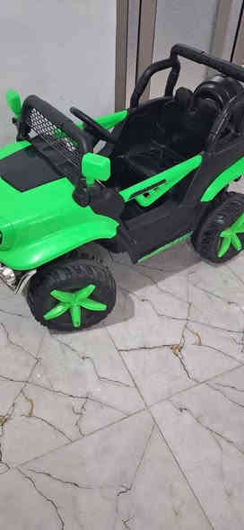 سياره شحن ريموت كونترول  نظيف جدا لبيع سعر 
٧٥ الف بي مجال ***********
كركوك
